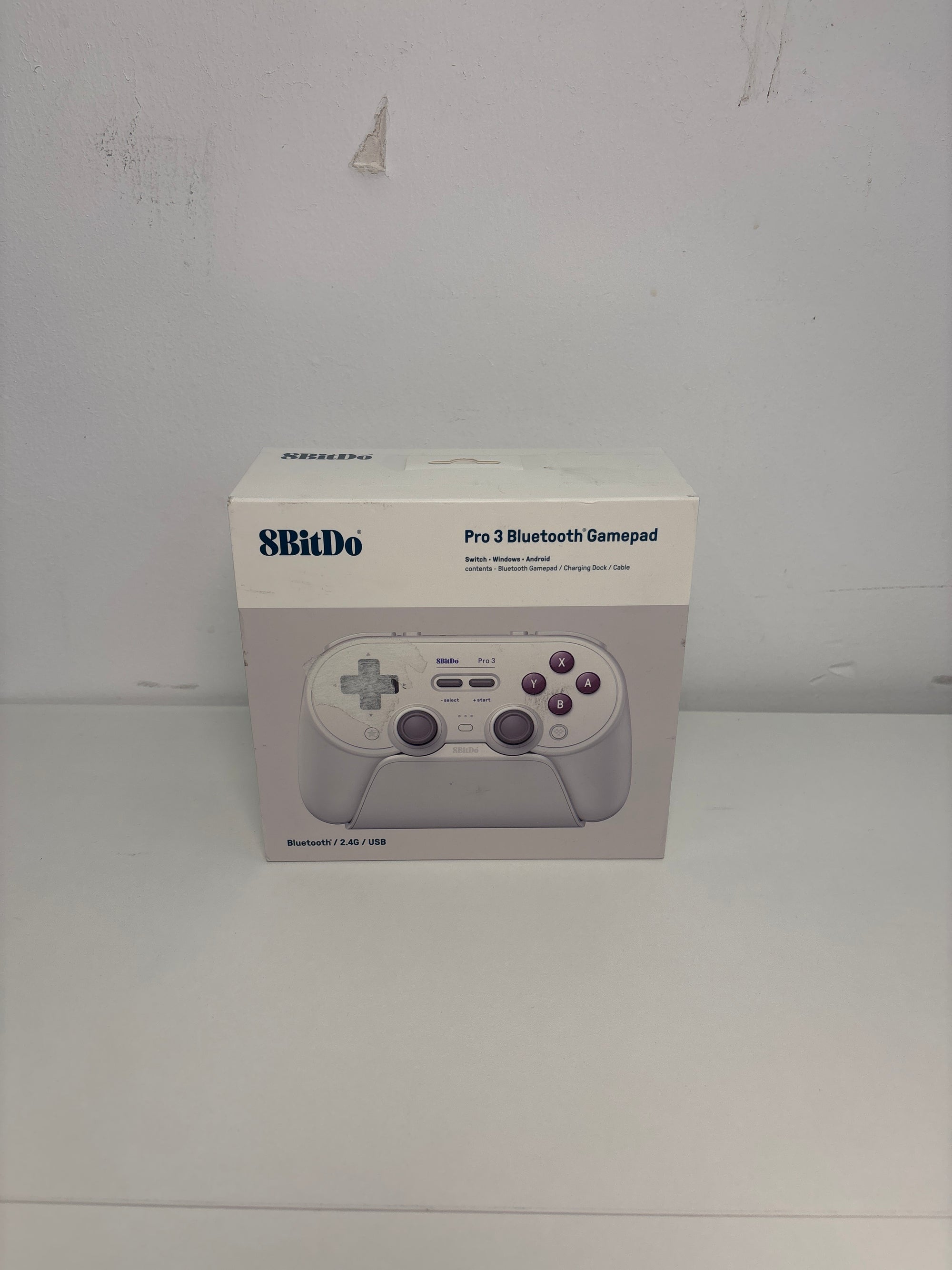 8BitDo Pro 3 Bluetooth Controller for Switch/Switch 2 – TMR Joysticks, Swappable ABXY Buttons, Pro Back Buttons, Charging Dock, Hall Effect Triggers, for Windows, Apple, SteamOS, Android - G Classic