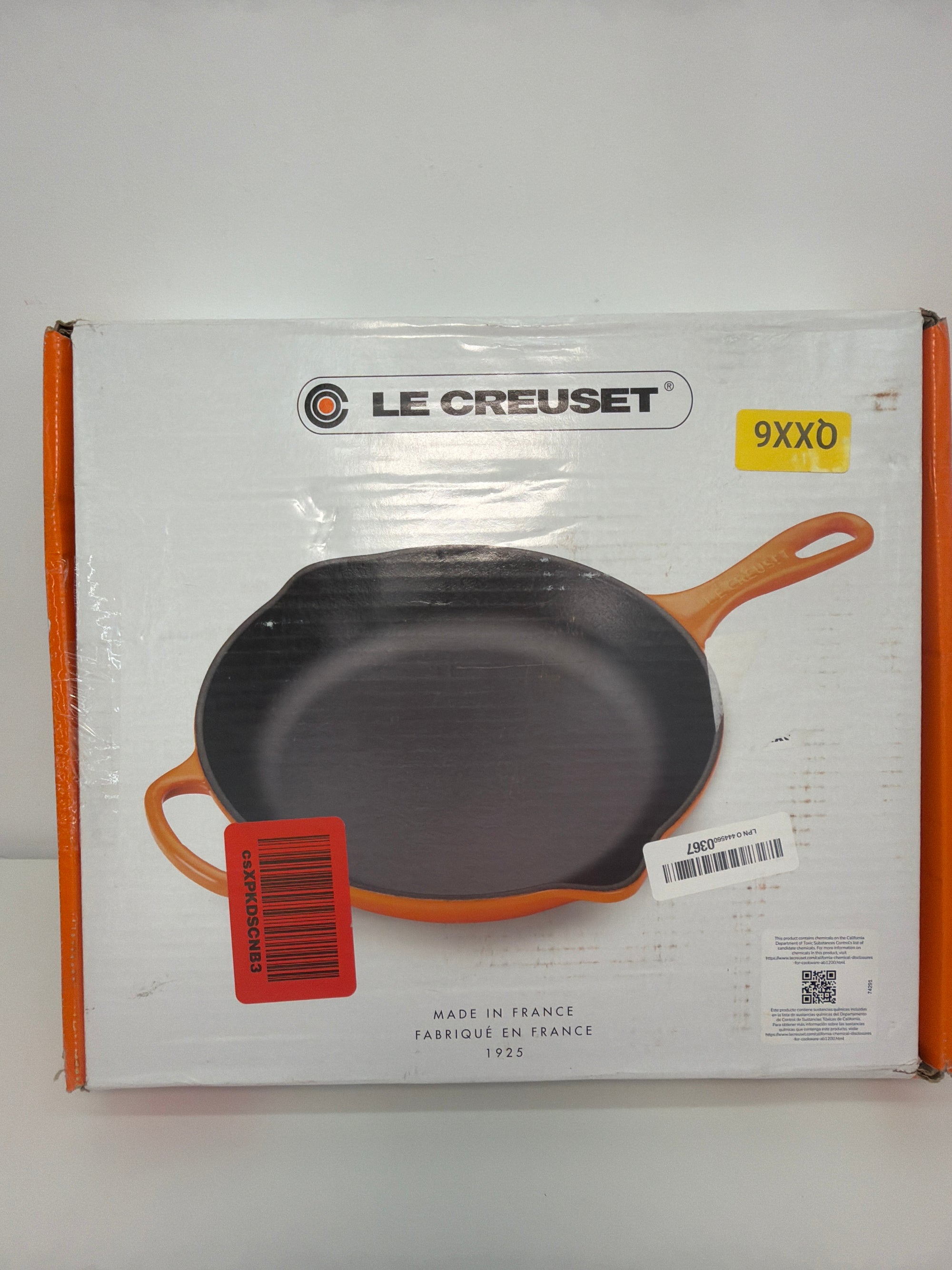 Le Creuset Enameled Cast Iron Signature Iron Handle Skillet, 10.25", Cerise